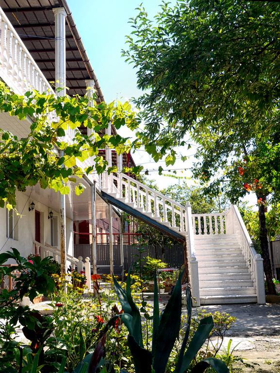 Guest House Ukimerioni Kutaisi Eksteriør billede