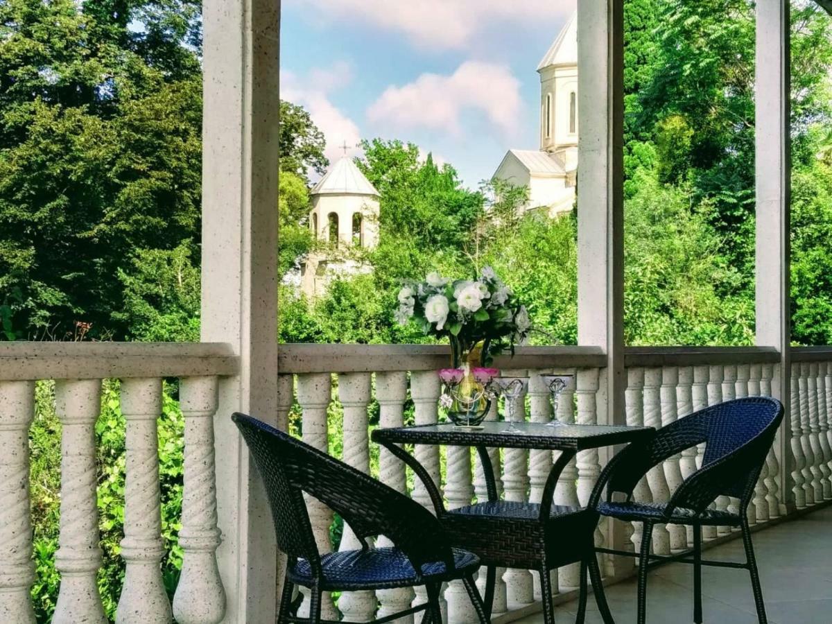 Guest House Ukimerioni Kutaisi Eksteriør billede